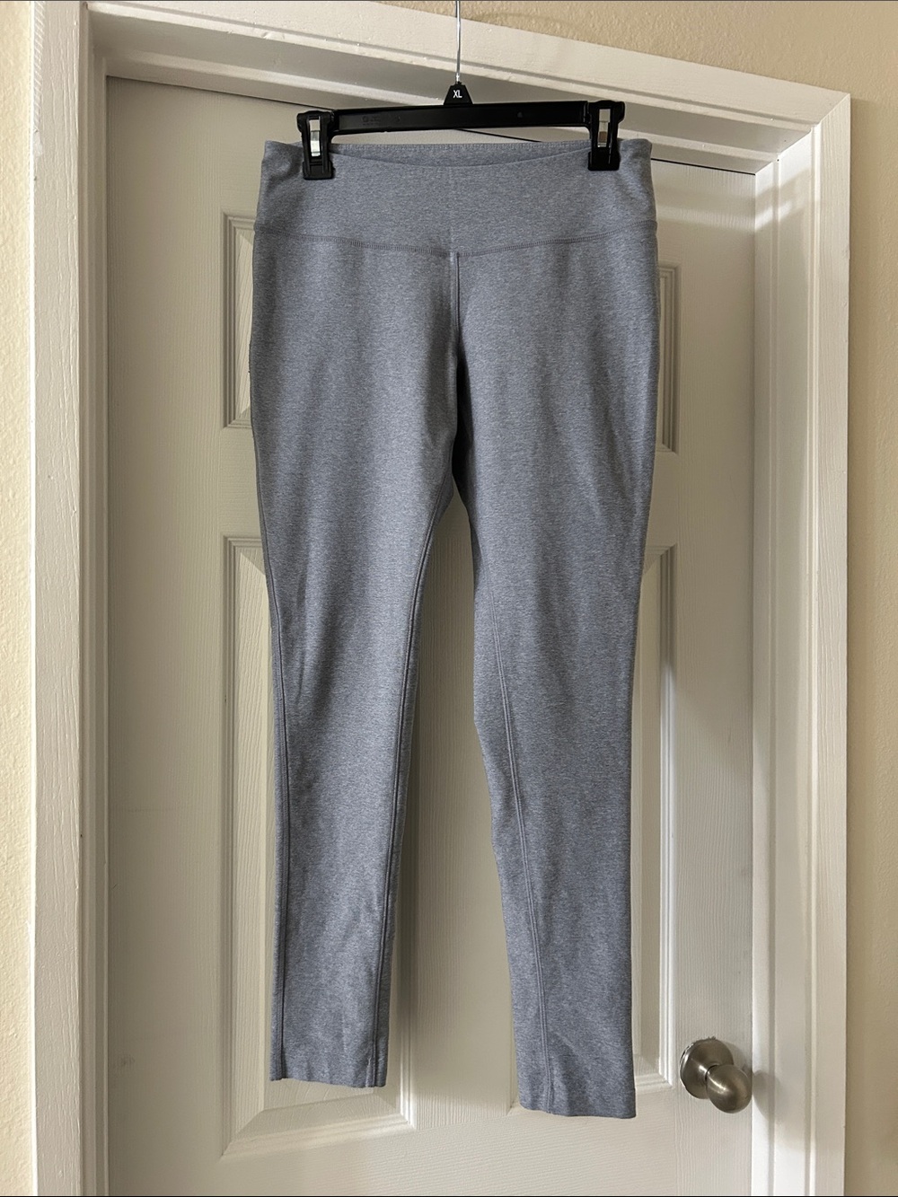 Mondetta Light Gray High-Rise Leggings